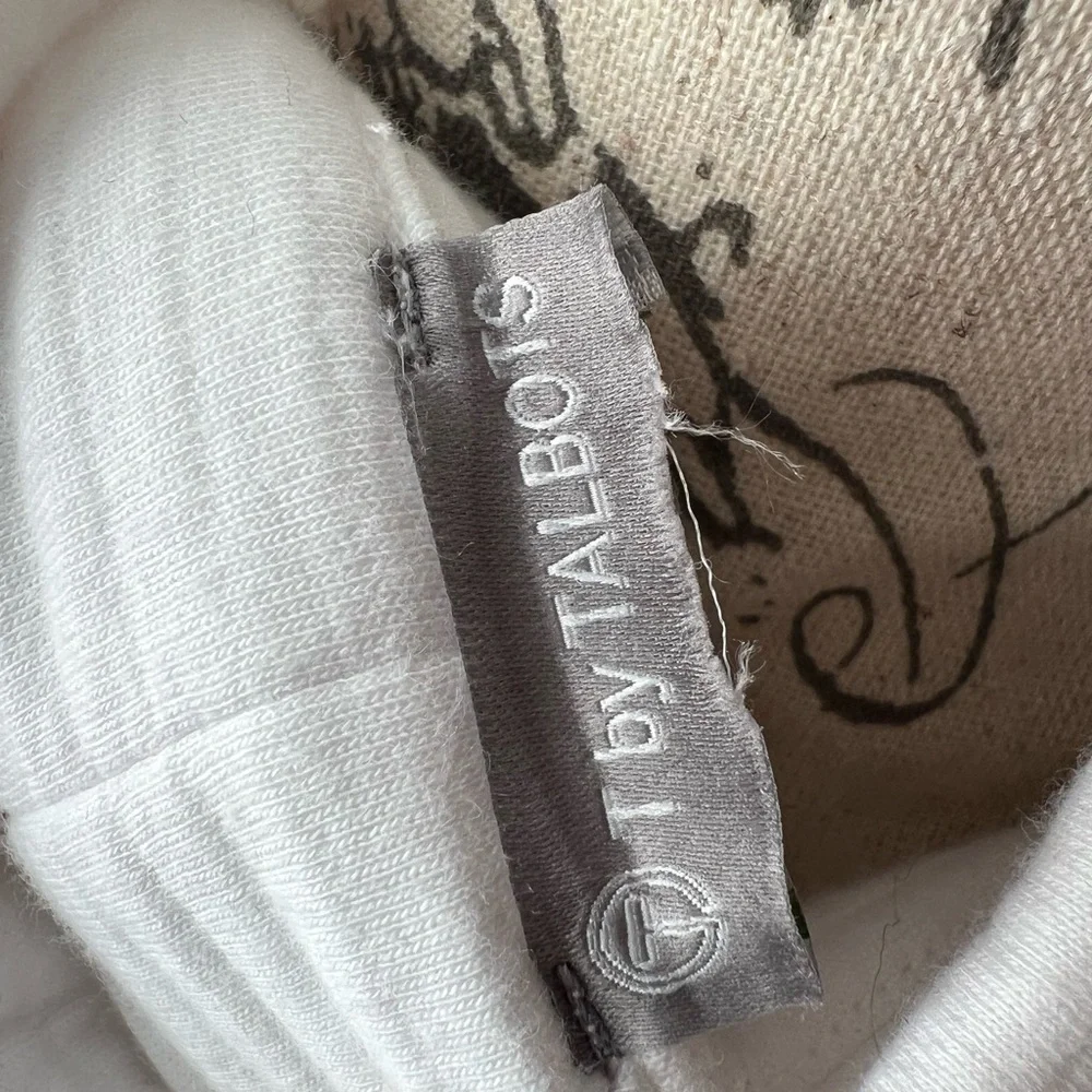 Talbots Classic White quilted pullover Turtleneck Sweater - Picture 6 of 9